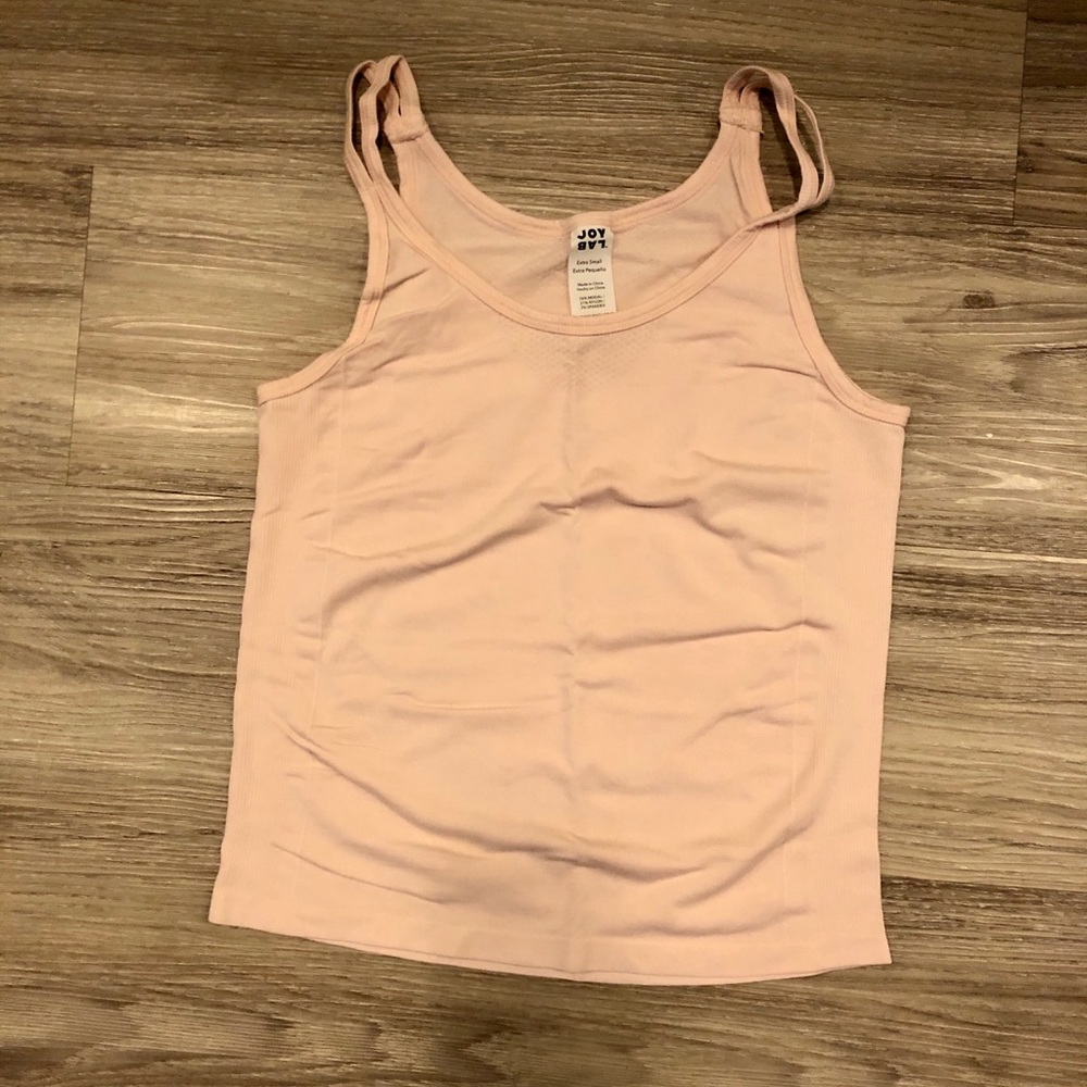Light pink workout tank